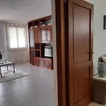 Appartamento In Villa Con Veranda Privata E Parcheggio Gratuito