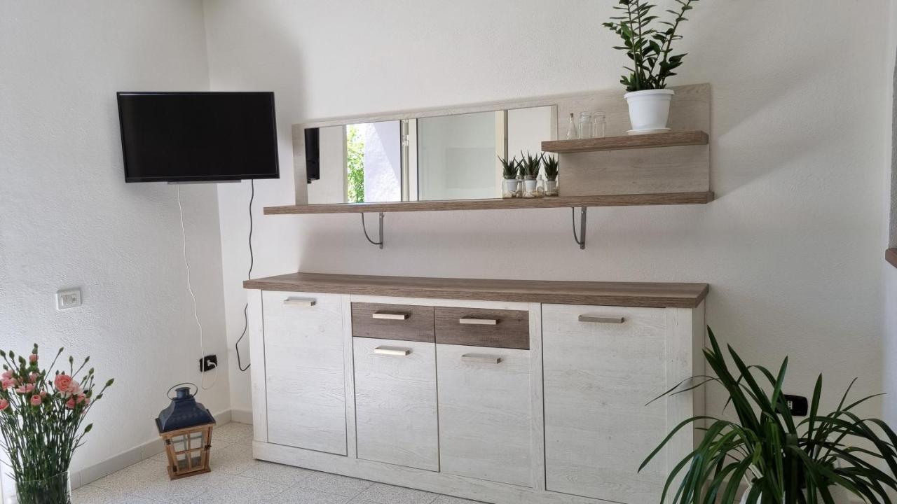 In Con Veranda Privata E Parcheggio Gratuito Holiday home Olbia